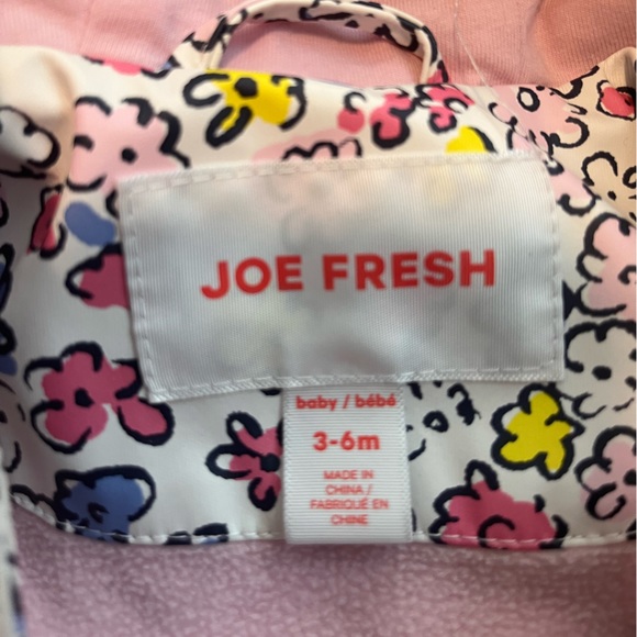 Baby’s rain jacket - Picture 3 of 4